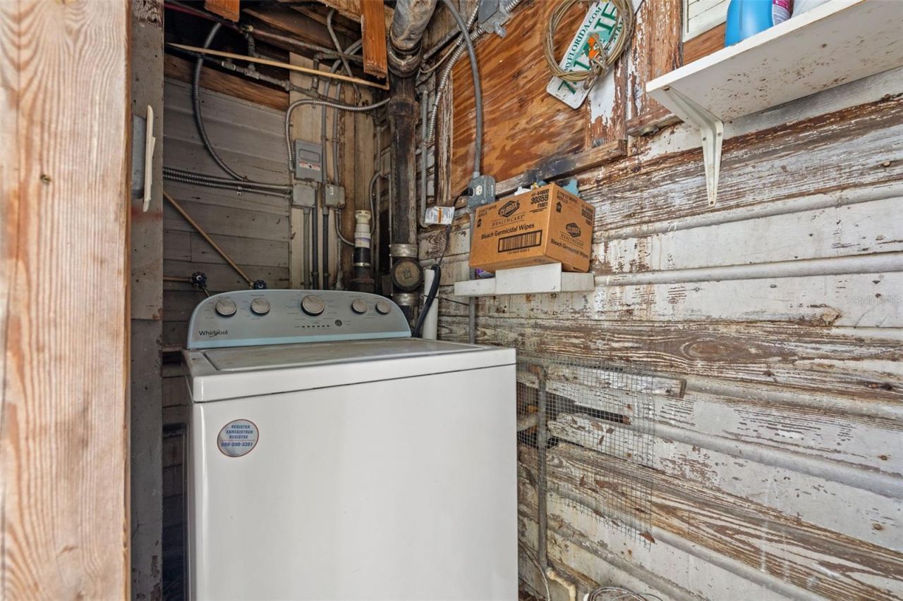 1040 19th Avenue N, Saint Petersburg, FL 33704 Photo