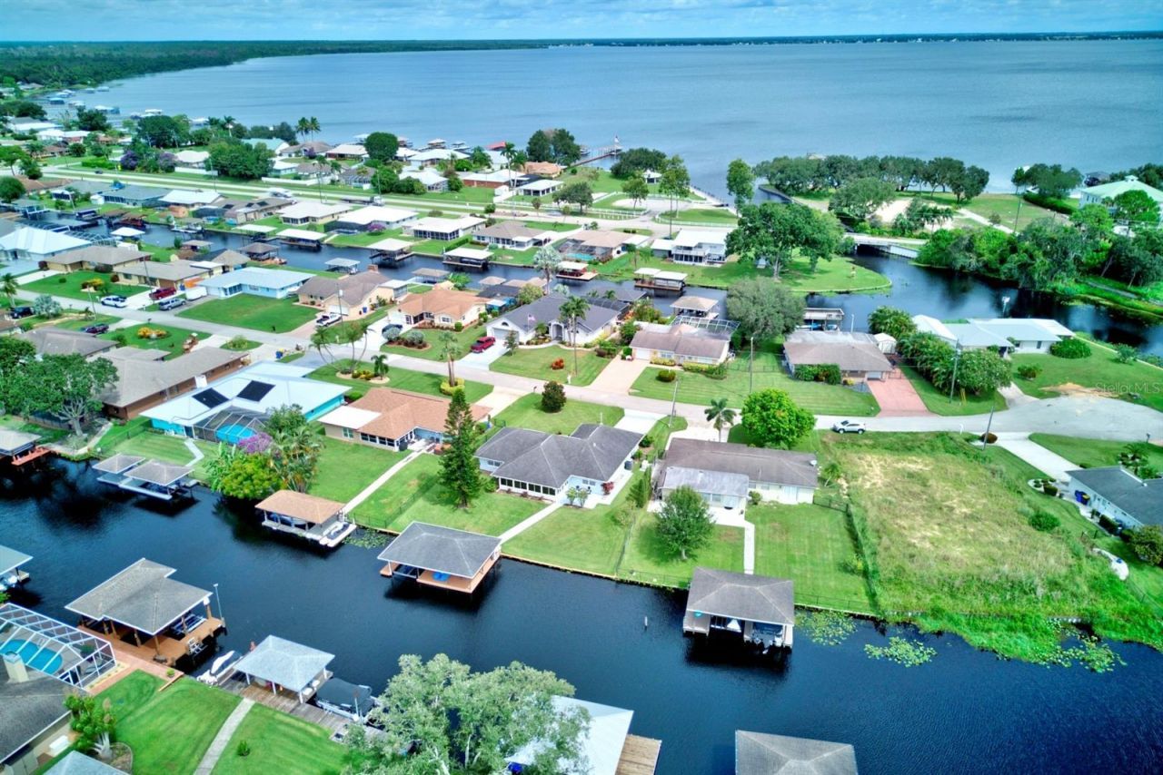 125 Orange Road Ne, Lake Placid, FL 33852 Photo