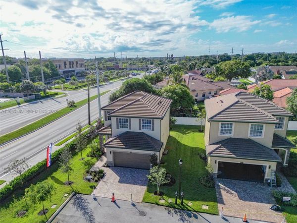 5400 NW 57th Ct, Tamarac, FL 33319