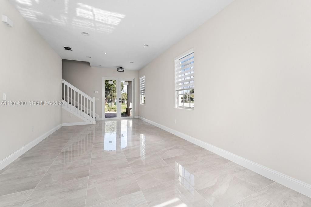5400 NW 57th Ct, Tamarac, FL 33319 Photo