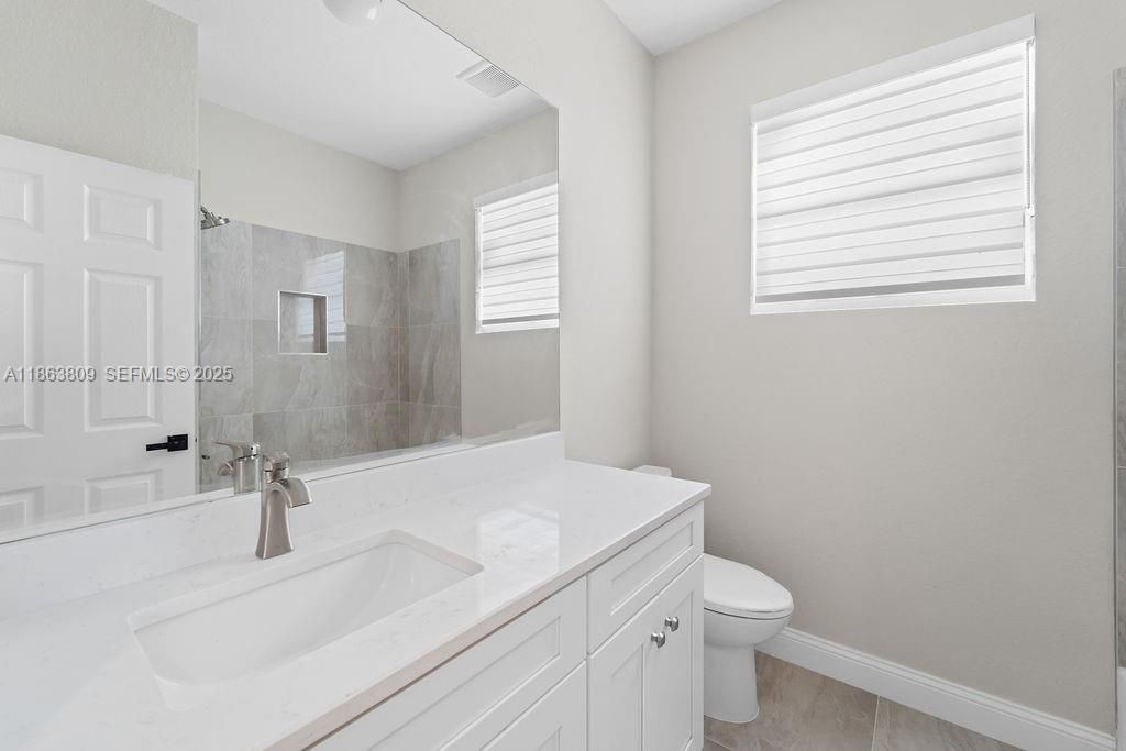 5400 NW 57th Ct, Tamarac, FL 33319 Photo