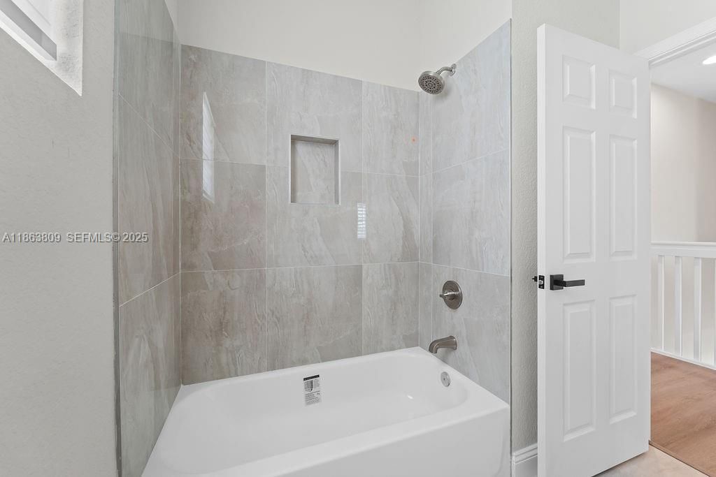 5400 NW 57th Ct, Tamarac, FL 33319 Photo