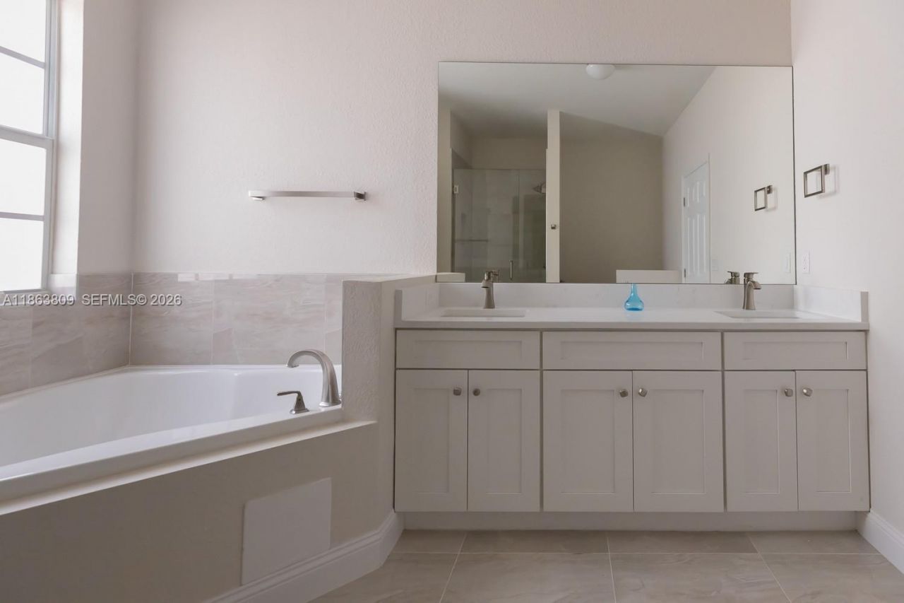 5400 NW 57th Ct, Tamarac, FL 33319 Photo