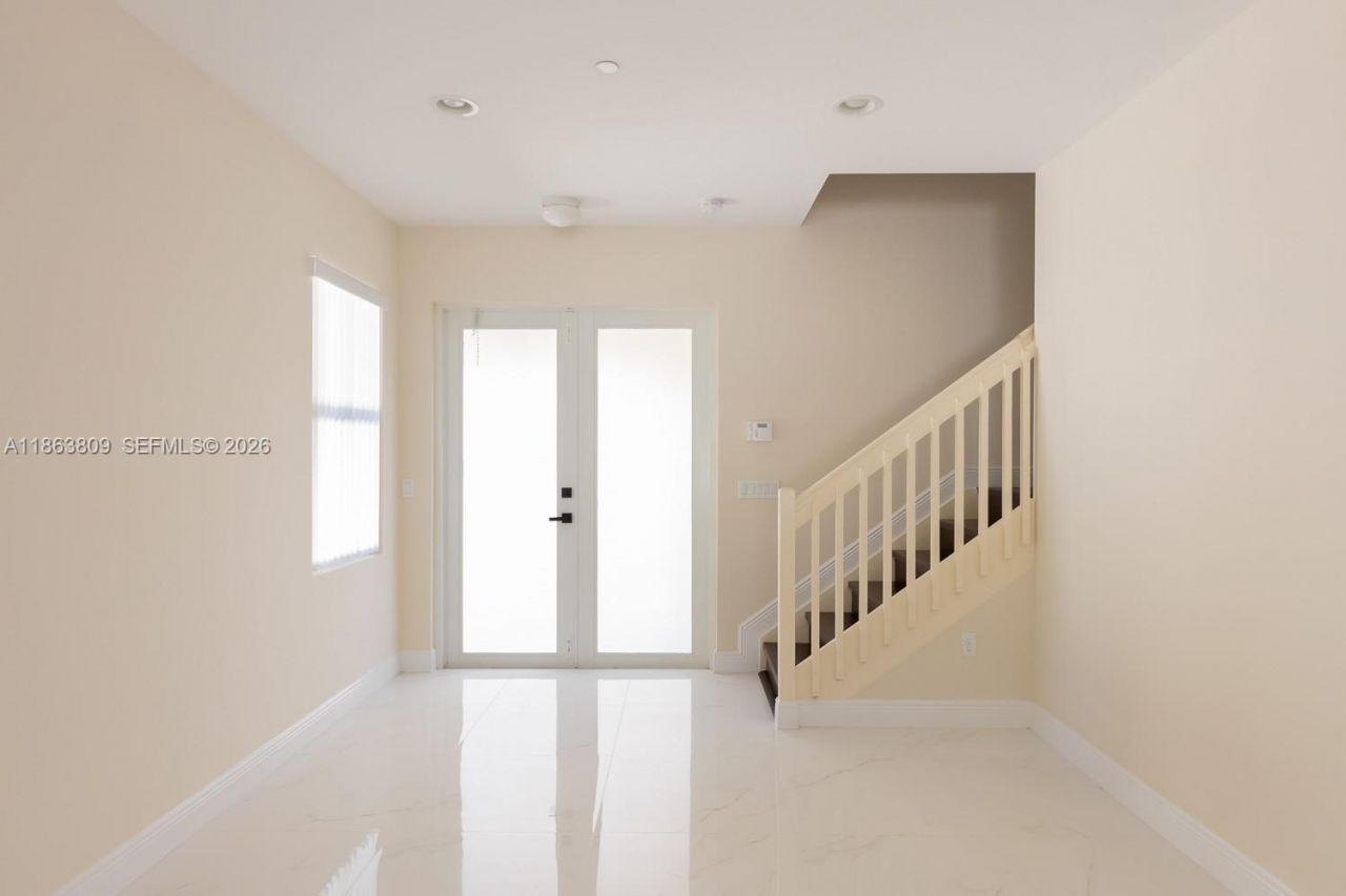 5400 NW 57th Ct, Tamarac, FL 33319 Photo