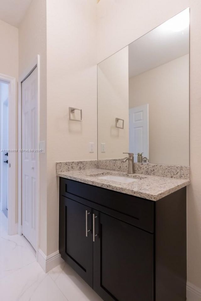 5400 NW 57th Ct, Tamarac, FL 33319 Photo