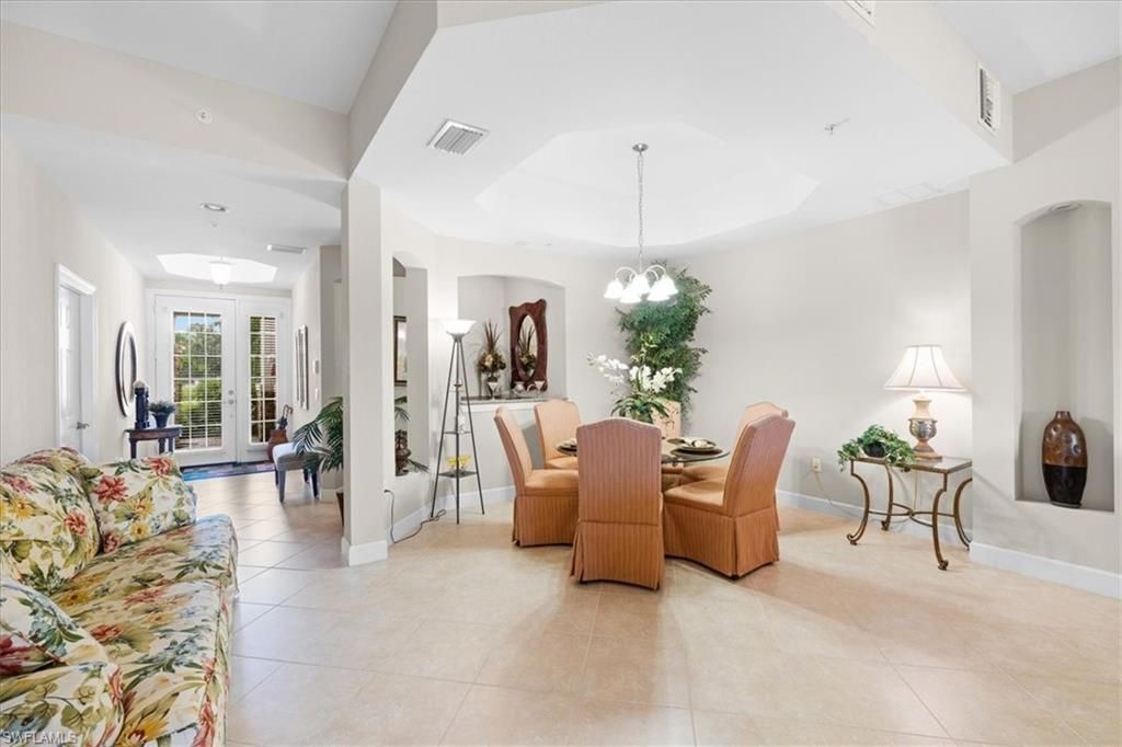 8051 Players Cove Dr, Unit 102, Naples, FL 34113 Photo