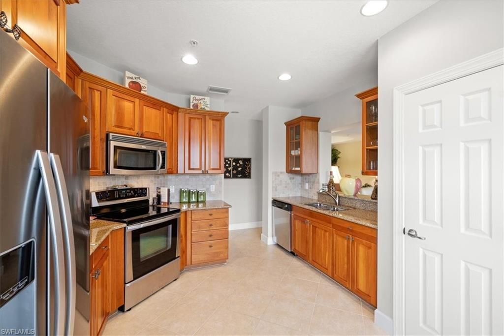 8051 Players Cove Dr, Unit 102, Naples, FL 34113 Photo