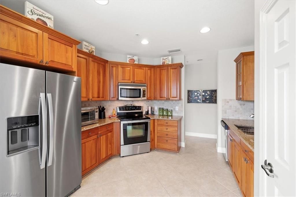 8051 Players Cove Dr, Unit 102, Naples, FL 34113 Photo