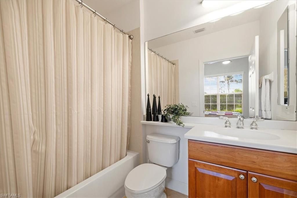 8051 Players Cove Dr, Unit 102, Naples, FL 34113 Photo