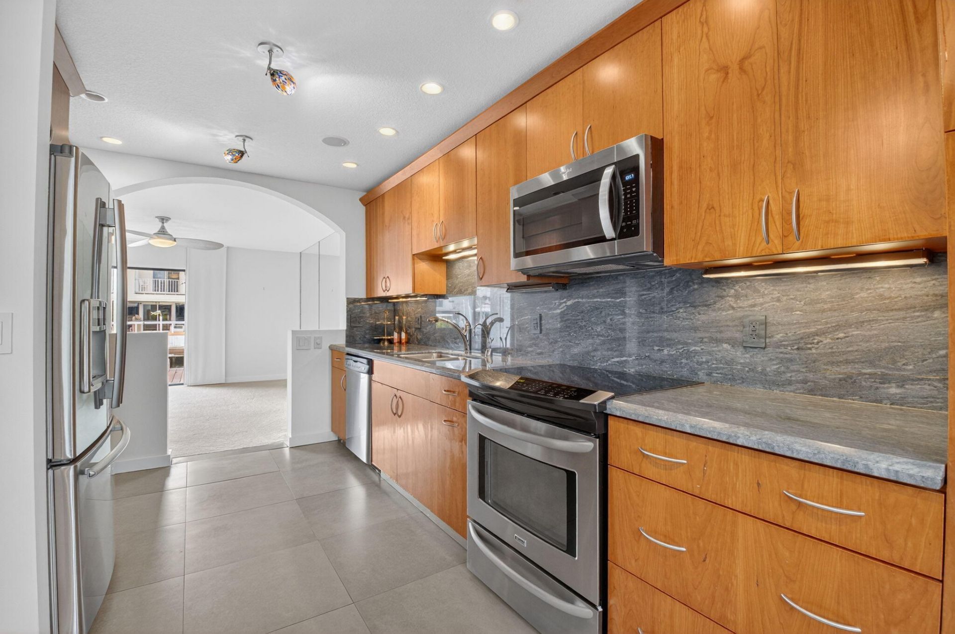 718 NE 12th Terrace, Unit 4, Boynton Beach, FL 33435 Photo