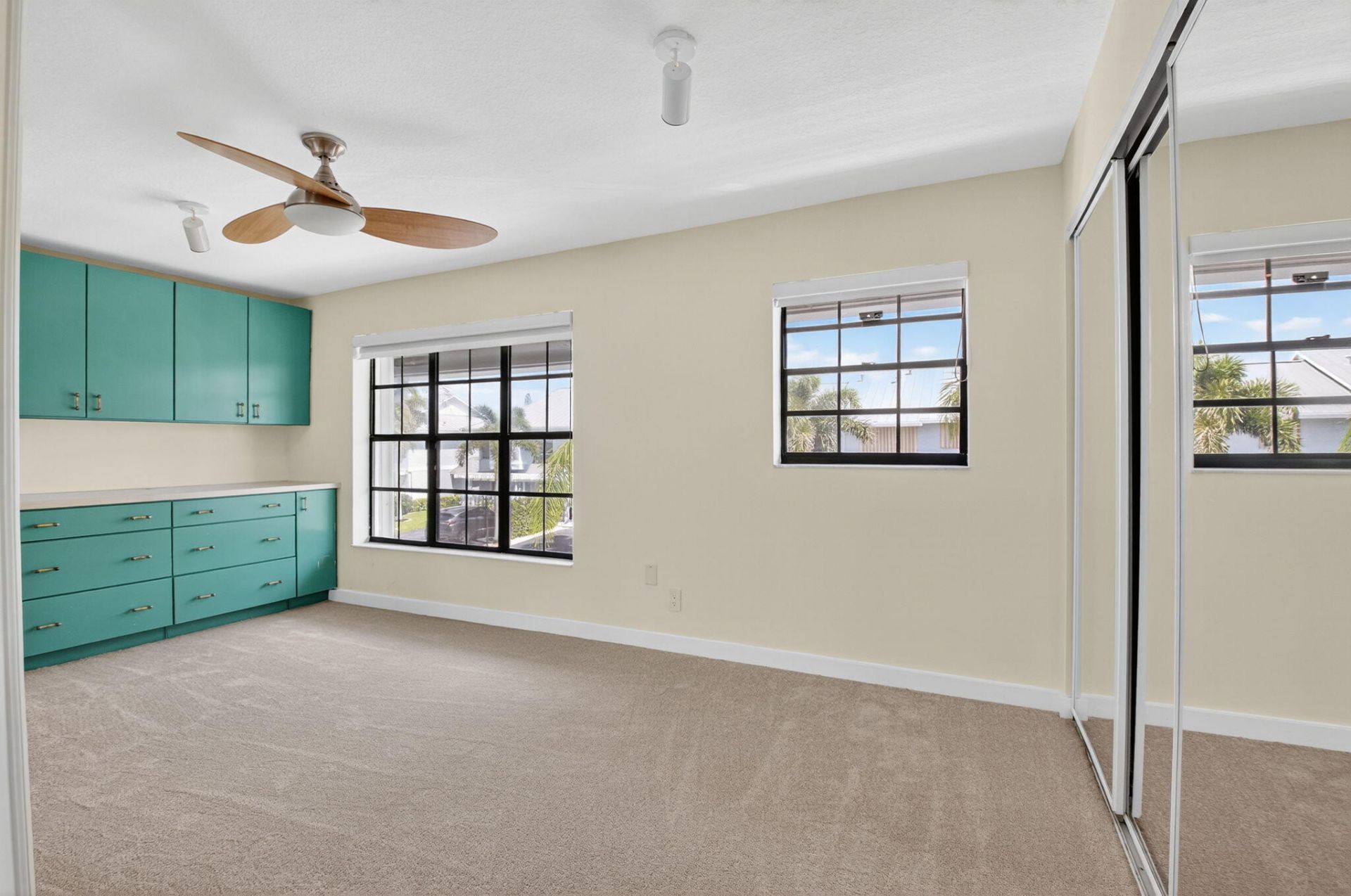 718 NE 12th Terrace, Unit 4, Boynton Beach, FL 33435 Photo