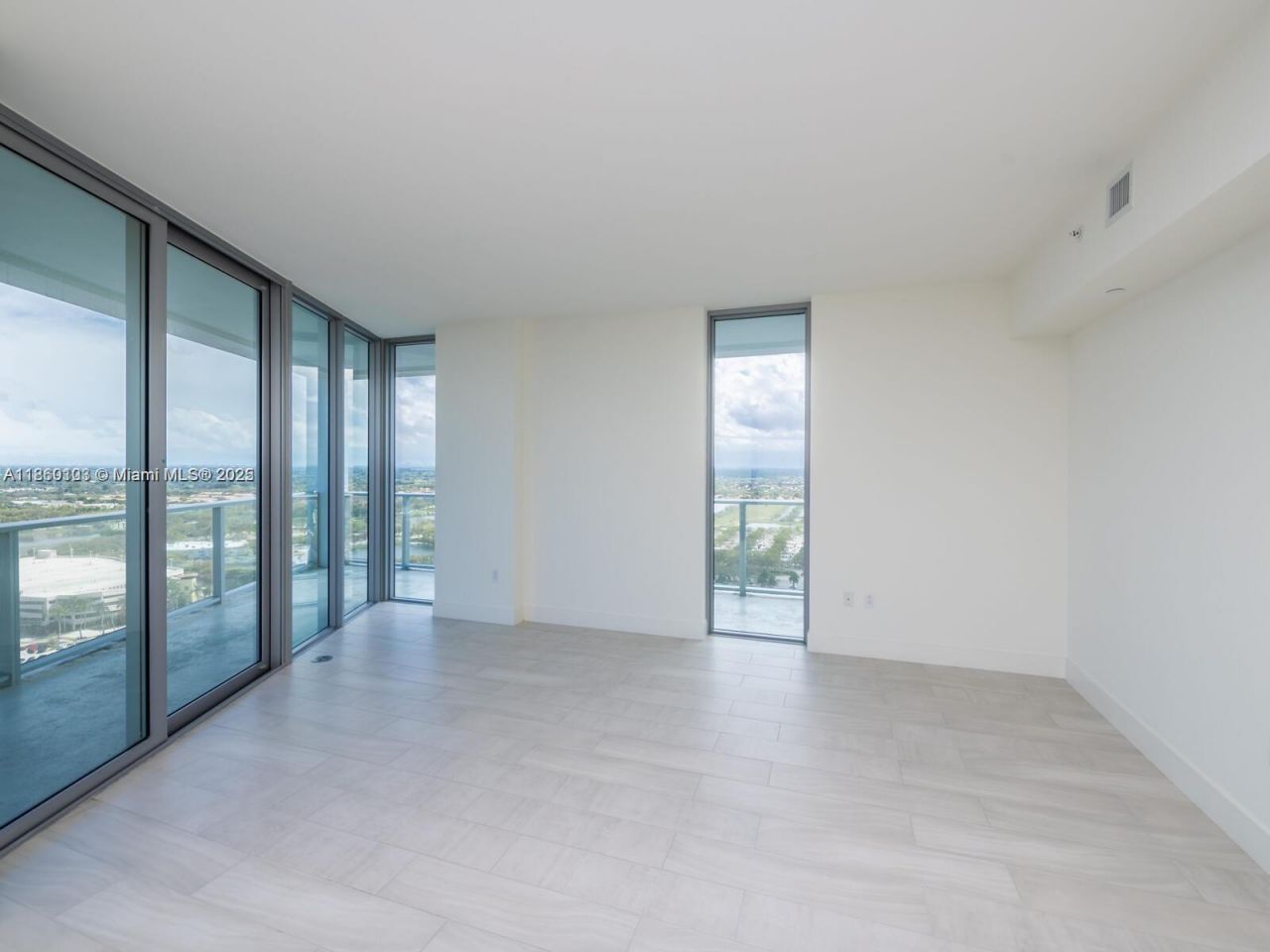 2000 Metropica Way, Unit 2509, Sunrise, FL 33323 Photo