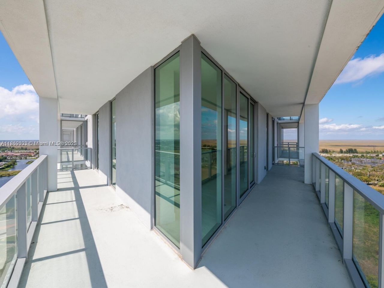 2000 Metropica Way, Unit 2509, Sunrise, FL 33323 Photo