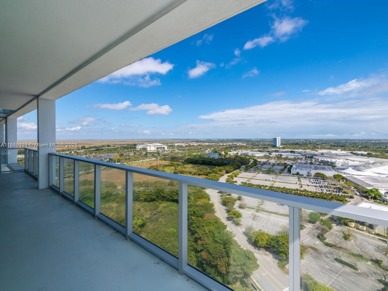 2000 Metropica Way, Unit 2509, Sunrise, FL 33323 Photo