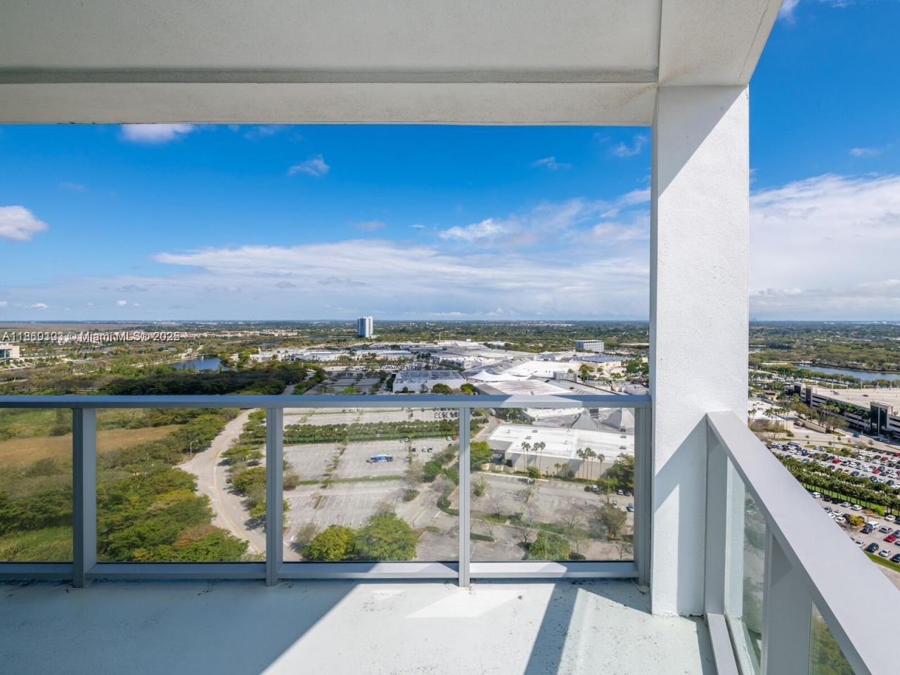 2000 Metropica Way, Unit 2509, Sunrise, FL 33323 Photo