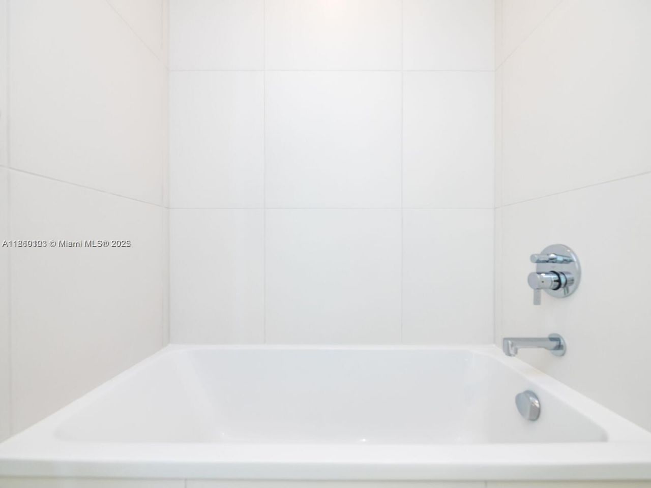 2000 Metropica Way, Unit 2509, Sunrise, FL 33323 Photo