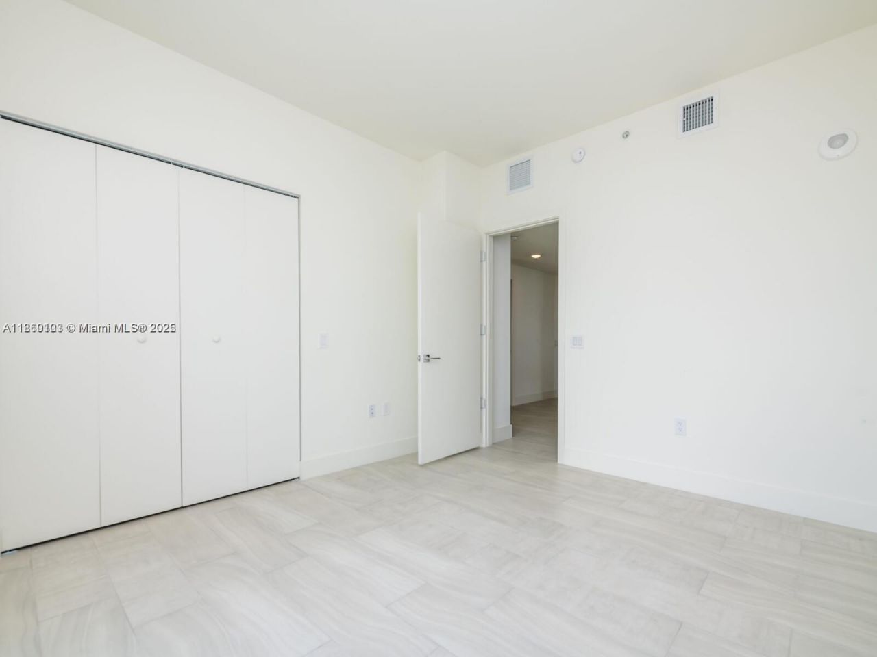 2000 Metropica Way, Unit 2509, Sunrise, FL 33323 Photo
