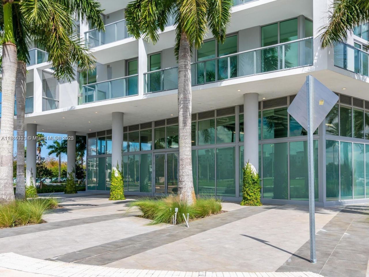2000 Metropica Way, Unit 2509, Sunrise, FL 33323 Photo