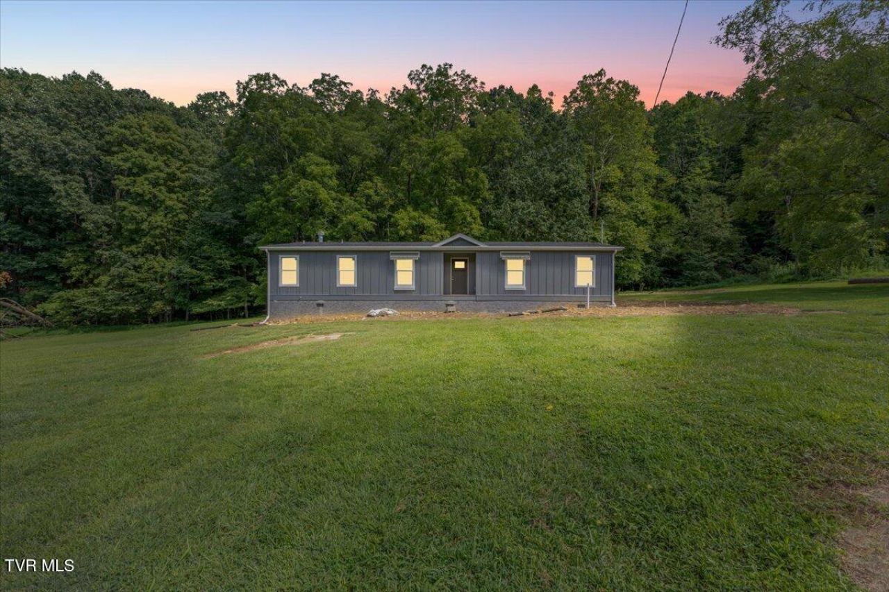2739 Siam Road, Elizabethton, TN 37643 Main Photo