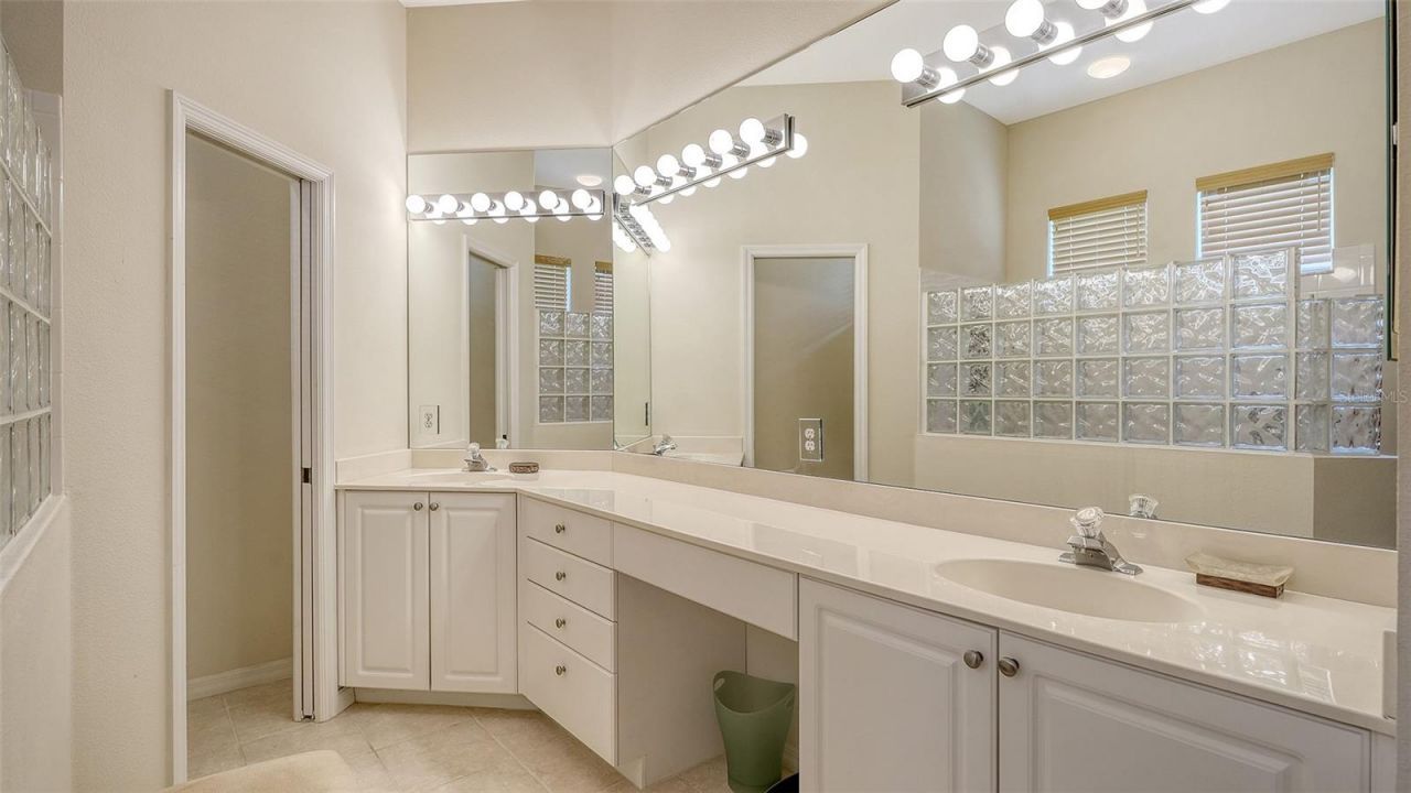 6909 Lennox Place, Bradenton, FL 34201 Photo