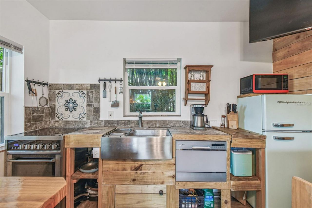 3203 E Yukon Street, Tampa, FL 33604 Photo