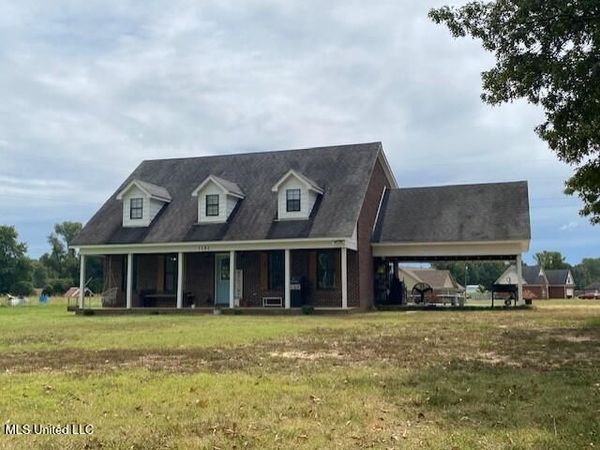 1181 Egypt Creek Road, Sarah, MS 38665