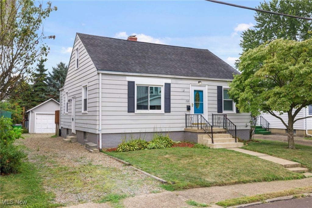 739 Vogel Avenue Ne, Massillon, OH 44646 Main Photo