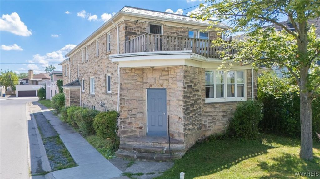 179 Callodine Avenue, Buffalo, NY 14226 Main Photo