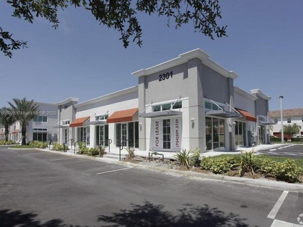 2301 Palm Ave, Unit 102, Miramar, FL 33025