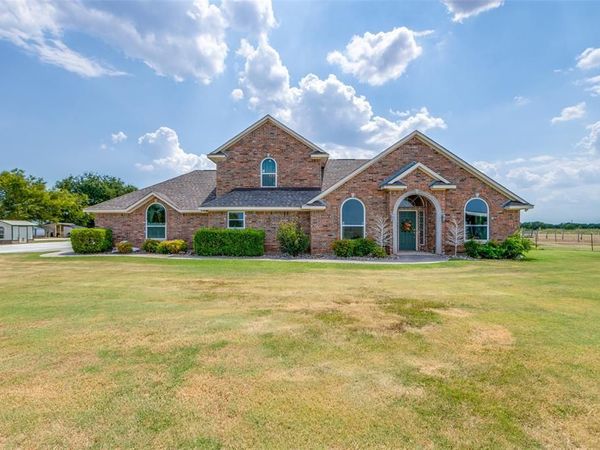 194 Krahl Road, Valley View, TX 76272