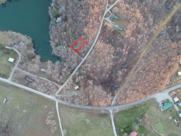 19 Burchett Drive, Crossville, TN 38572