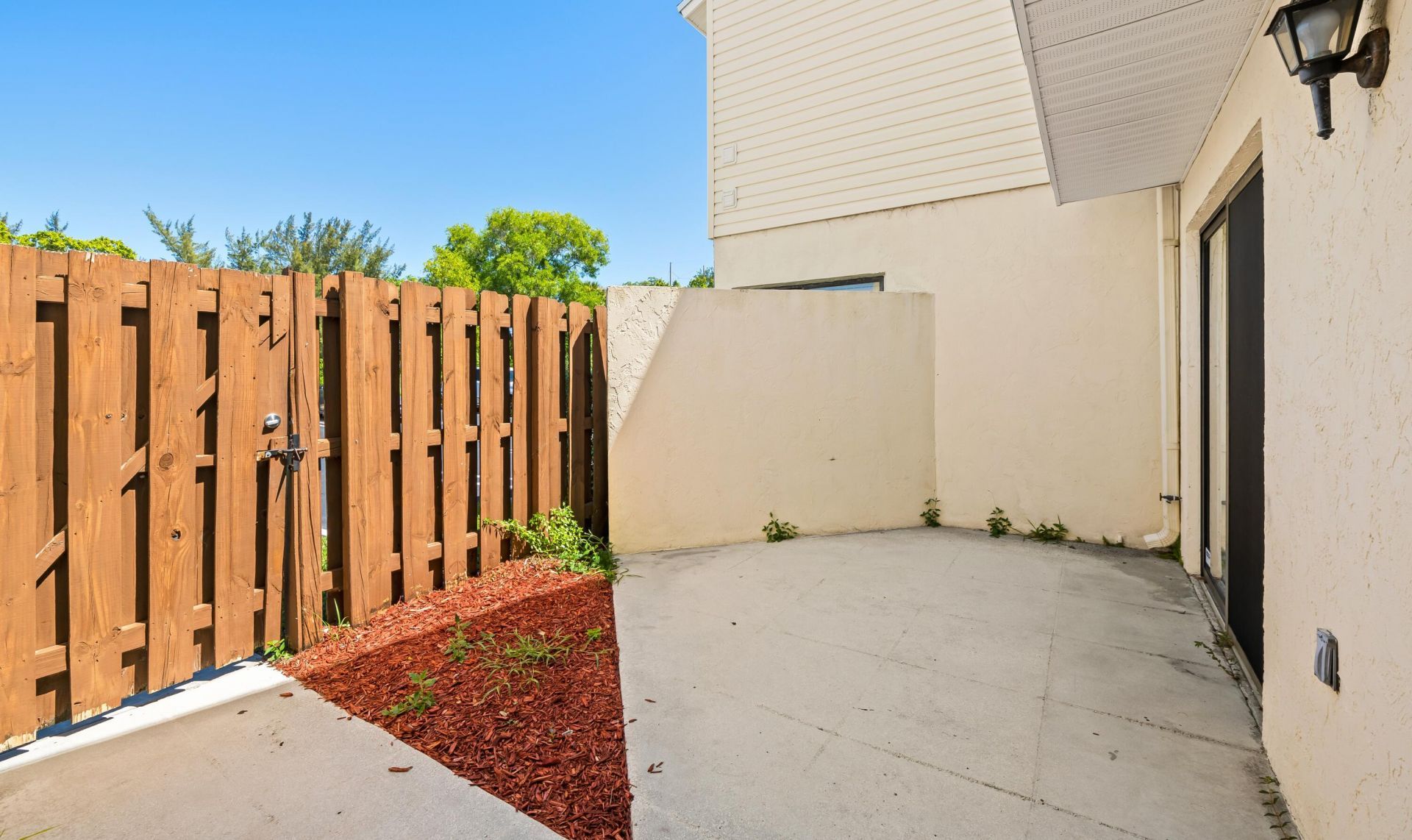 641 Executive Center Drive, Unit P104, West Palm Beach, FL 33401 Photo