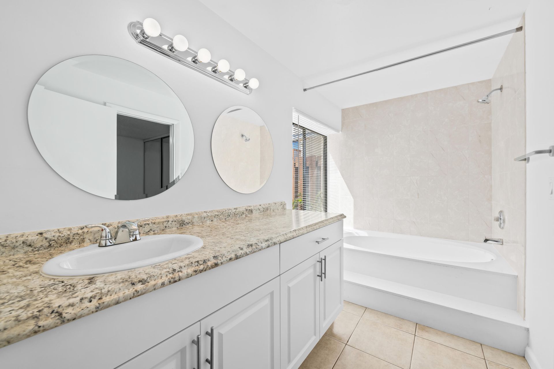 641 Executive Center Drive, Unit P104, West Palm Beach, FL 33401 Photo