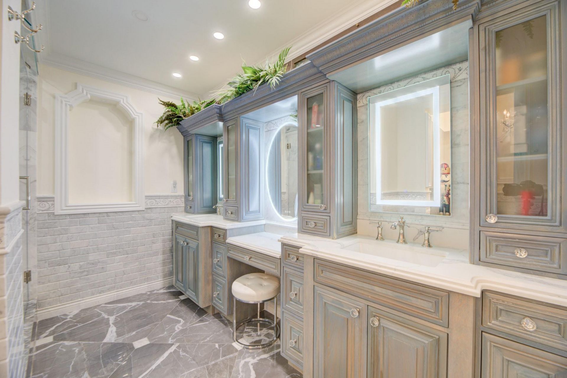 1 Las Olas Circle, Unit 1501, Fort Lauderdale, FL 33316 Photo