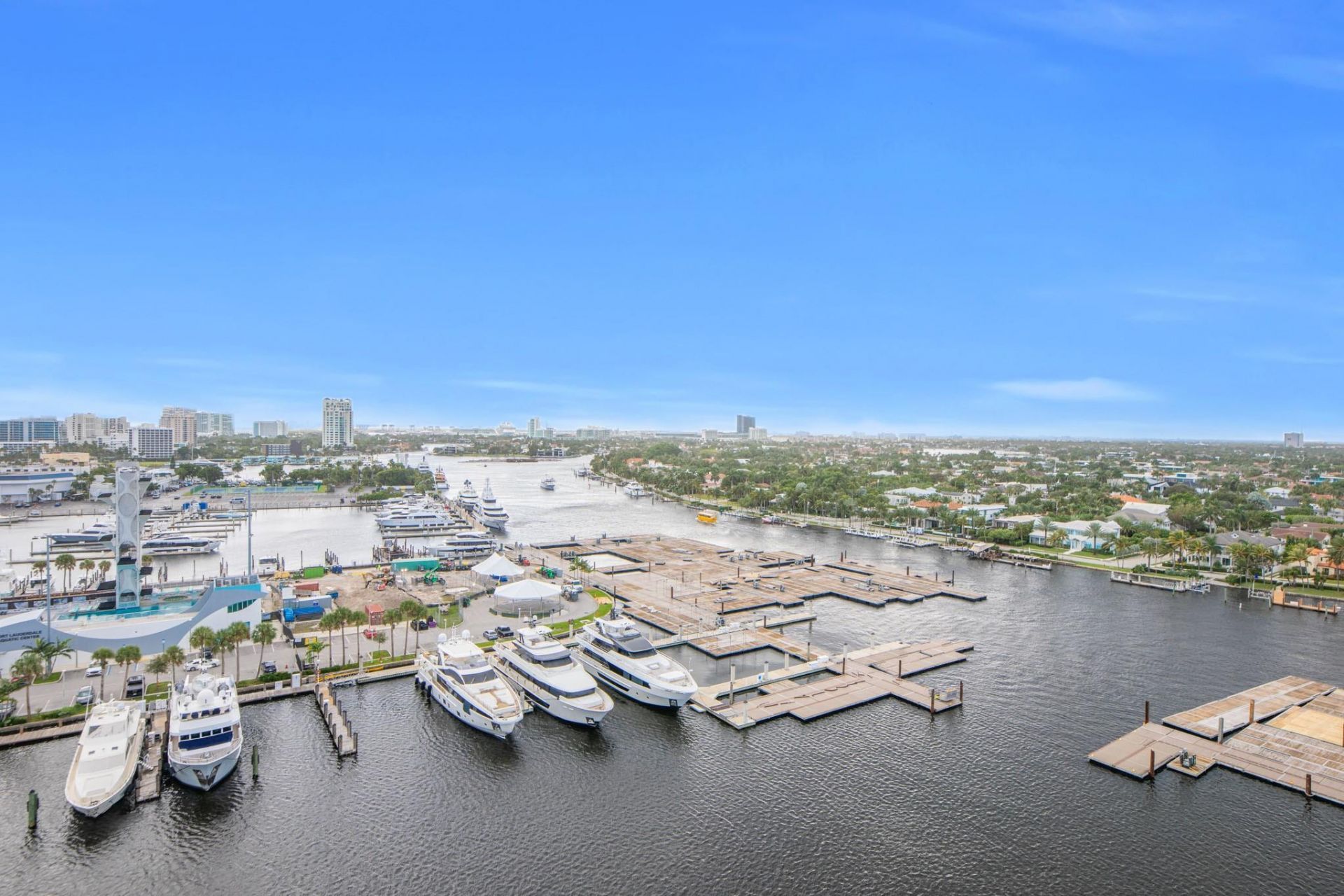 1 Las Olas Circle, Unit 1501, Fort Lauderdale, FL 33316 Photo