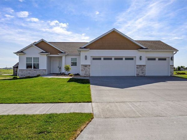 3461 Winchester Drive, Marion, IA 52302