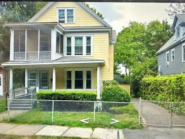 154 Parkway Drive, Unit 56, Syracuse, NY 13207