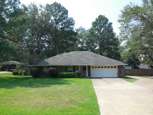 6767 Spring Valley Drive, Shreveport, LA 71107