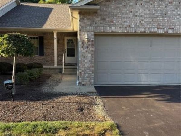 6695 Clingan Road, Unit 24, Poland, OH 44514
