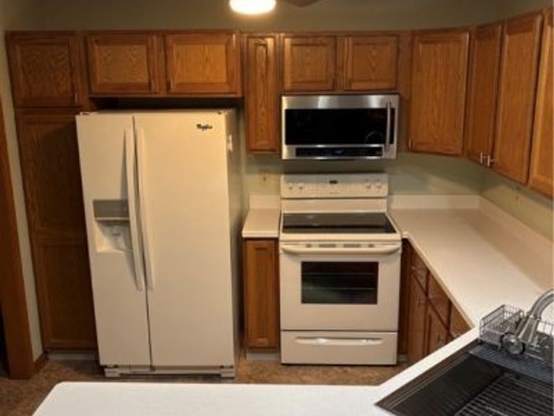 6695 Clingan Road, Unit 24, Poland, OH 44514 Photo 4