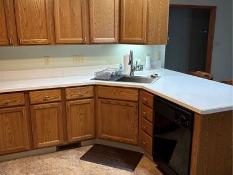 6695 Clingan Road, Unit 24, Poland, OH 44514 Photo 5