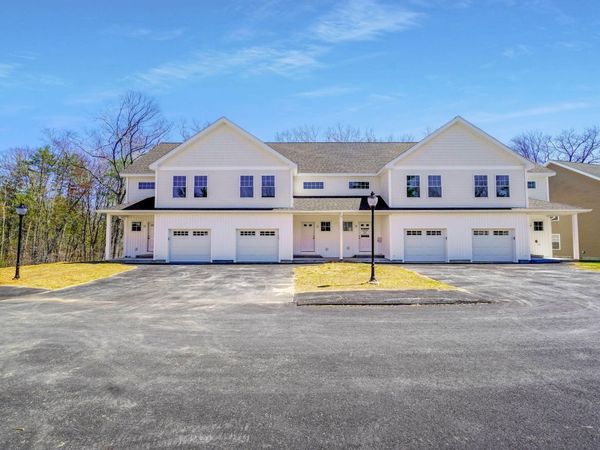 21 Signal Street, Unit I-3, Sanford, ME 04083