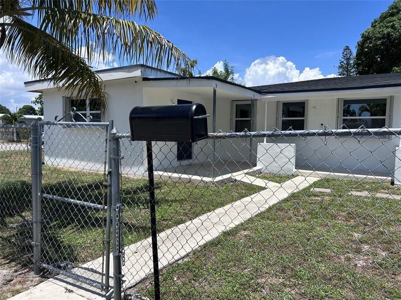 1835 NW 122nd Street, Miami, FL 33167 Photo