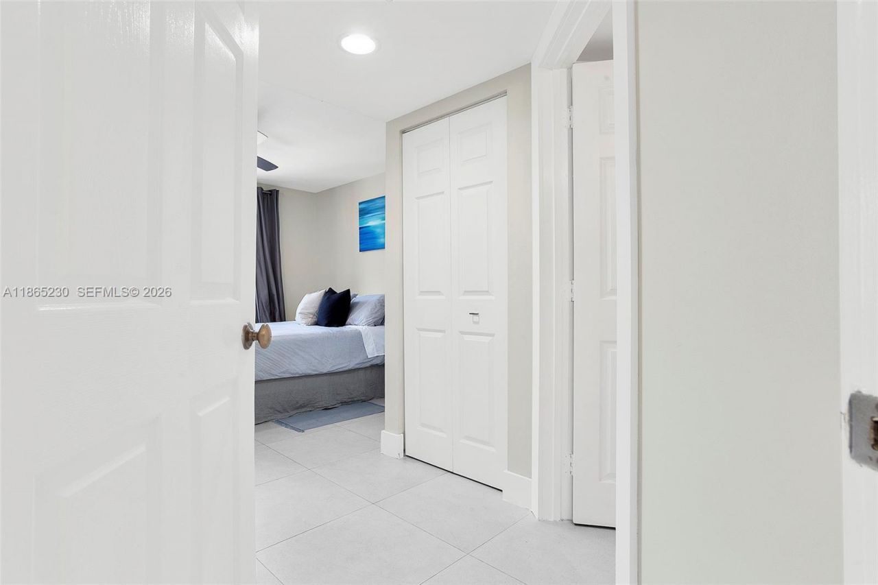 2009 SE 10th Ave, Unit 322, Fort Lauderdale, FL 33316 Photo