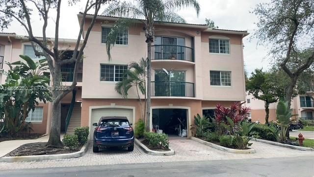 2009 SE 10th Ave, Unit 322, Fort Lauderdale, FL 33316 Photo