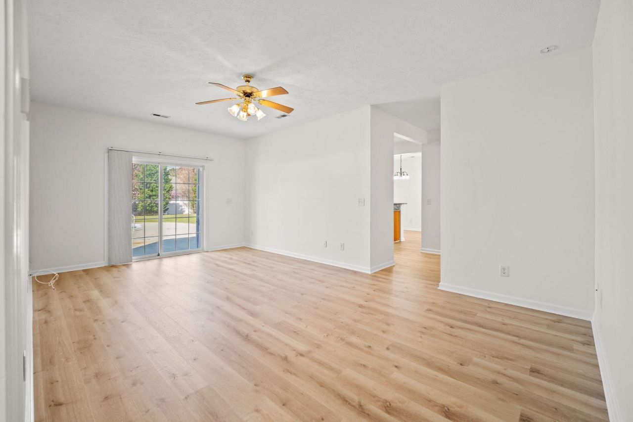 261 Ashepoo Creek Dr. Photo 17