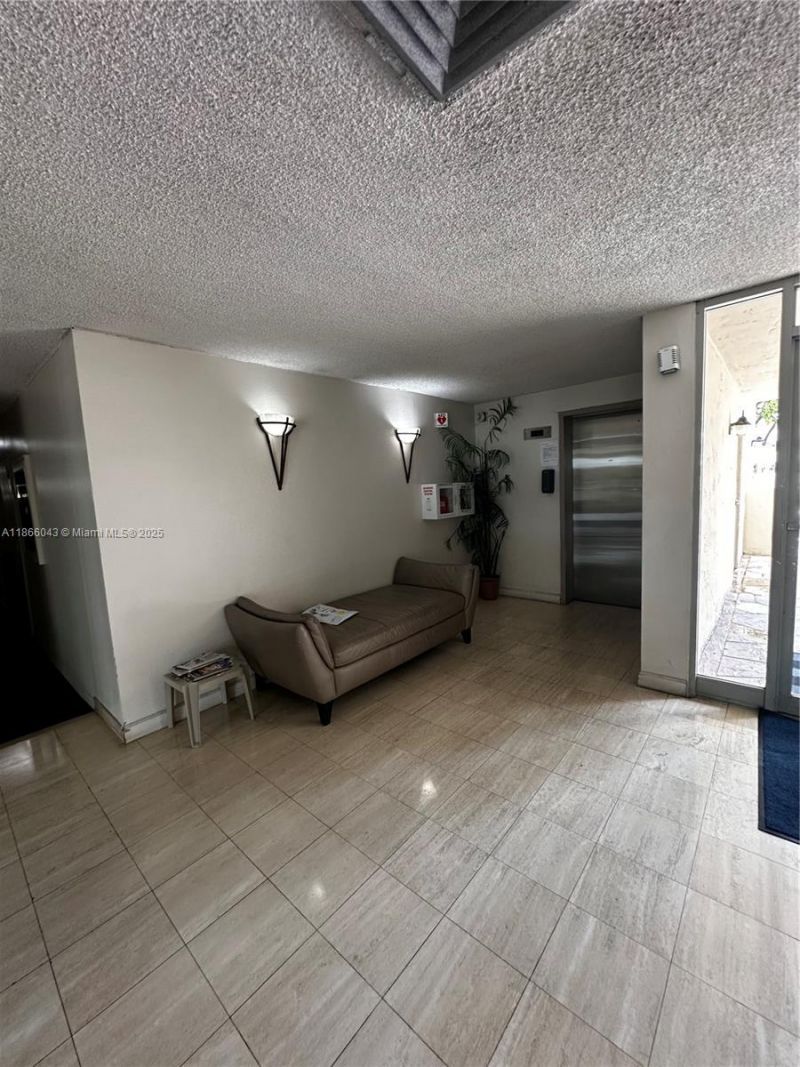 7051 Environ Blvd, Unit 431, Lauderhill, FL 33319 Photo