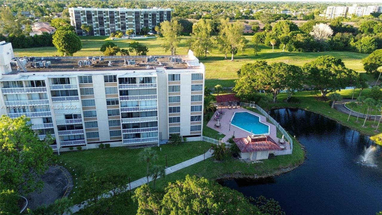 7051 Environ Blvd, Unit 431, Lauderhill, FL 33319 Photo