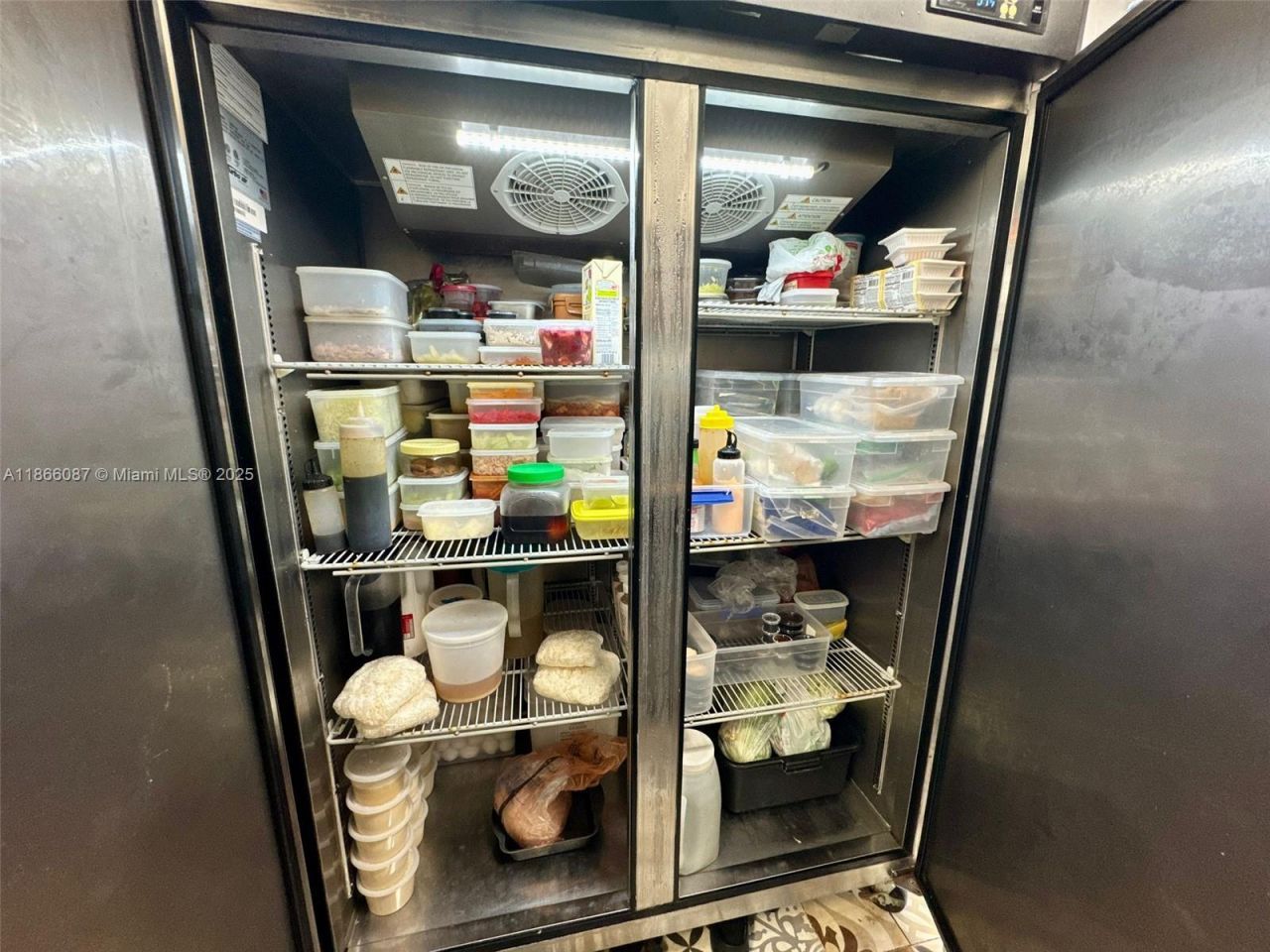 Asian Restaurant With Terrace For Sale Near Dadela, Kendall, FL 33156 Photo