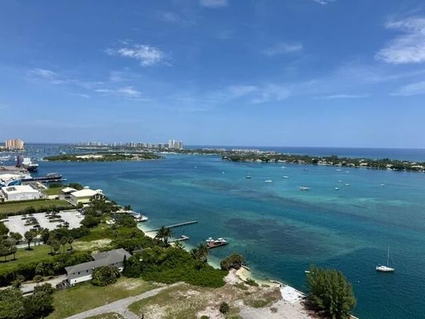 5600 N Flagler Drive, Unit 2701, West Palm Beach, FL 33407